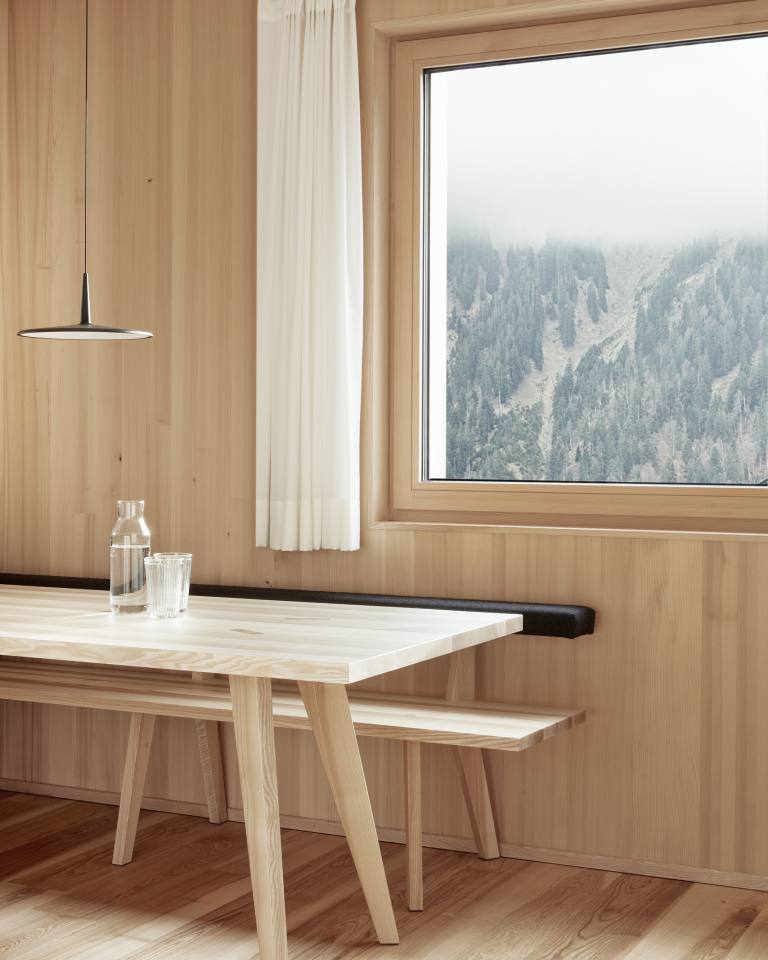 Haus LP Schoppernau Ferienwohnung Esszimmer