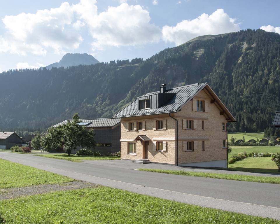 Sanierung Schneiderei Schoppernau firm Architektur und Bauherrenmanagement Schweiz Österreich